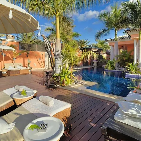 Majestic Villa *