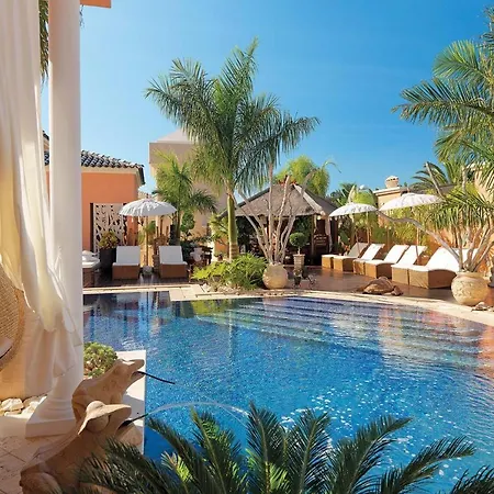 Majestic Villa *