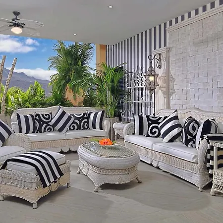 Majestic Villa Costa Adeje (Tenerife)
